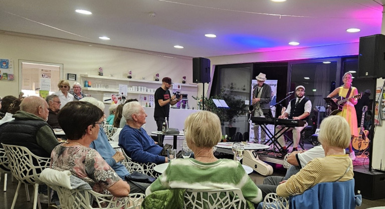 Lange Nacht des Glücks - auch im Cafe des Max-Mannheimer-Bürgerhauses